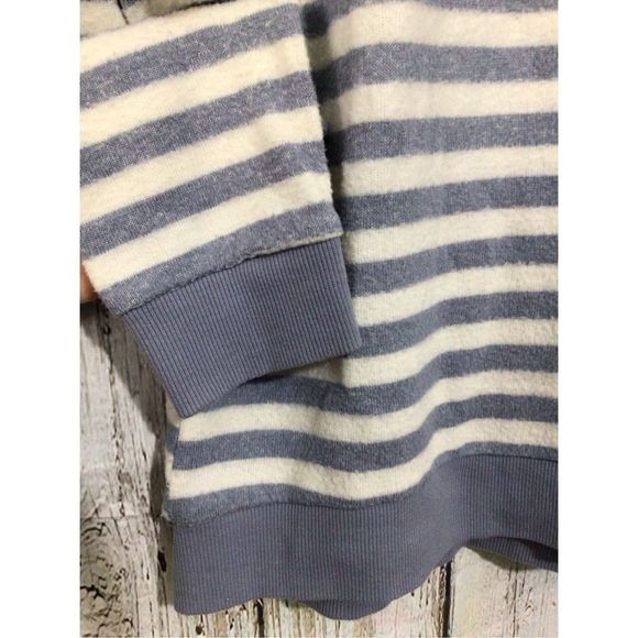 Ocean Drive Soft Fuzzy Sweater Top Size L Gray & White ❄️❄️ - Picture 7 of 11